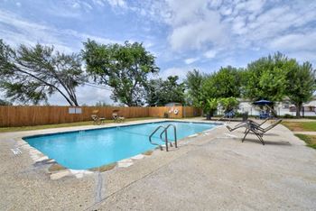 Relaxing swimming pool